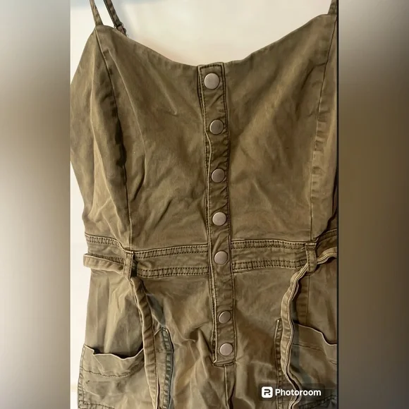 Garage Romper XS - Picture 3 of 4